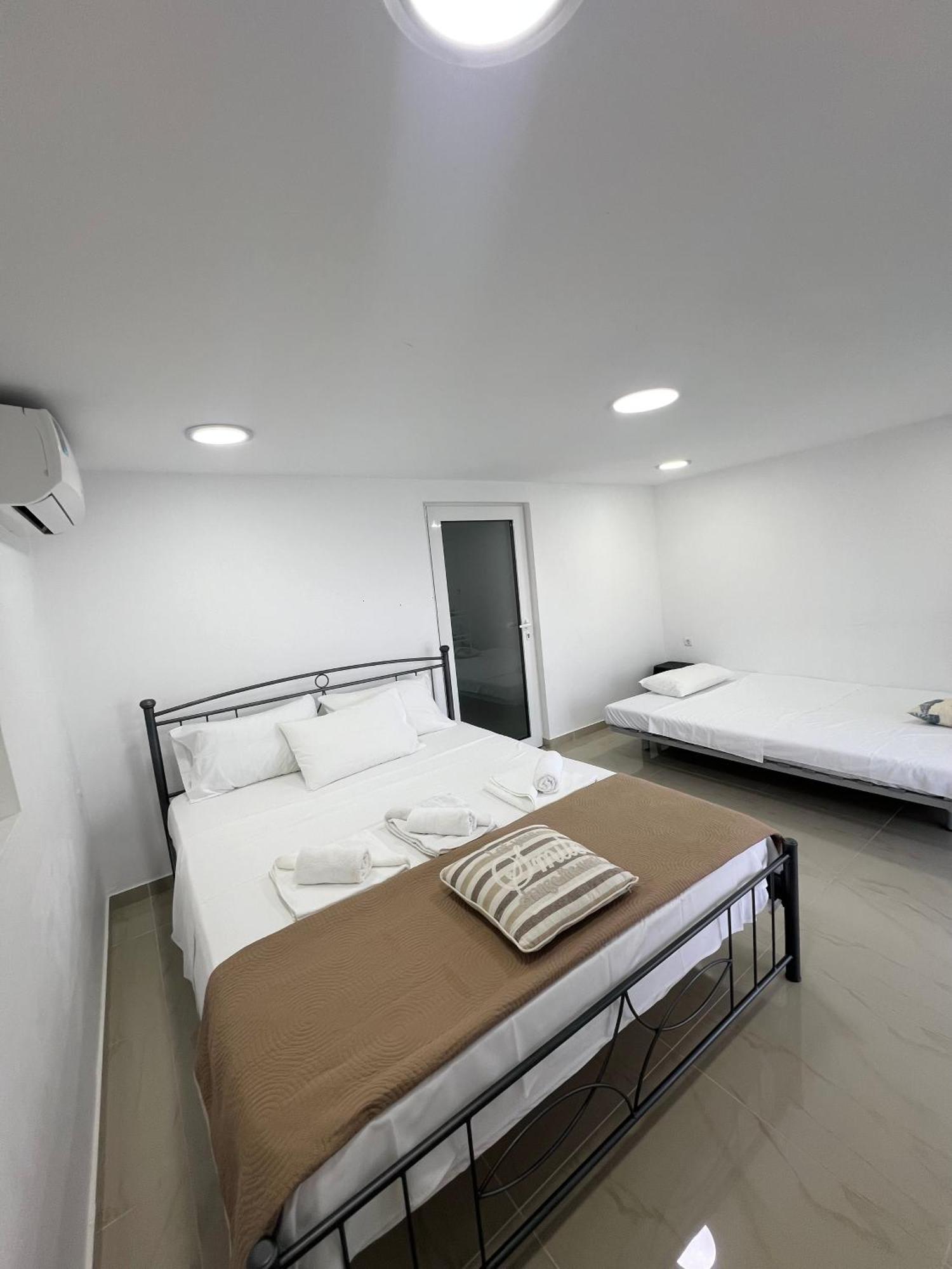 Aronis Spyros Panoramic Seaview Apartments Longos  Phòng bức ảnh