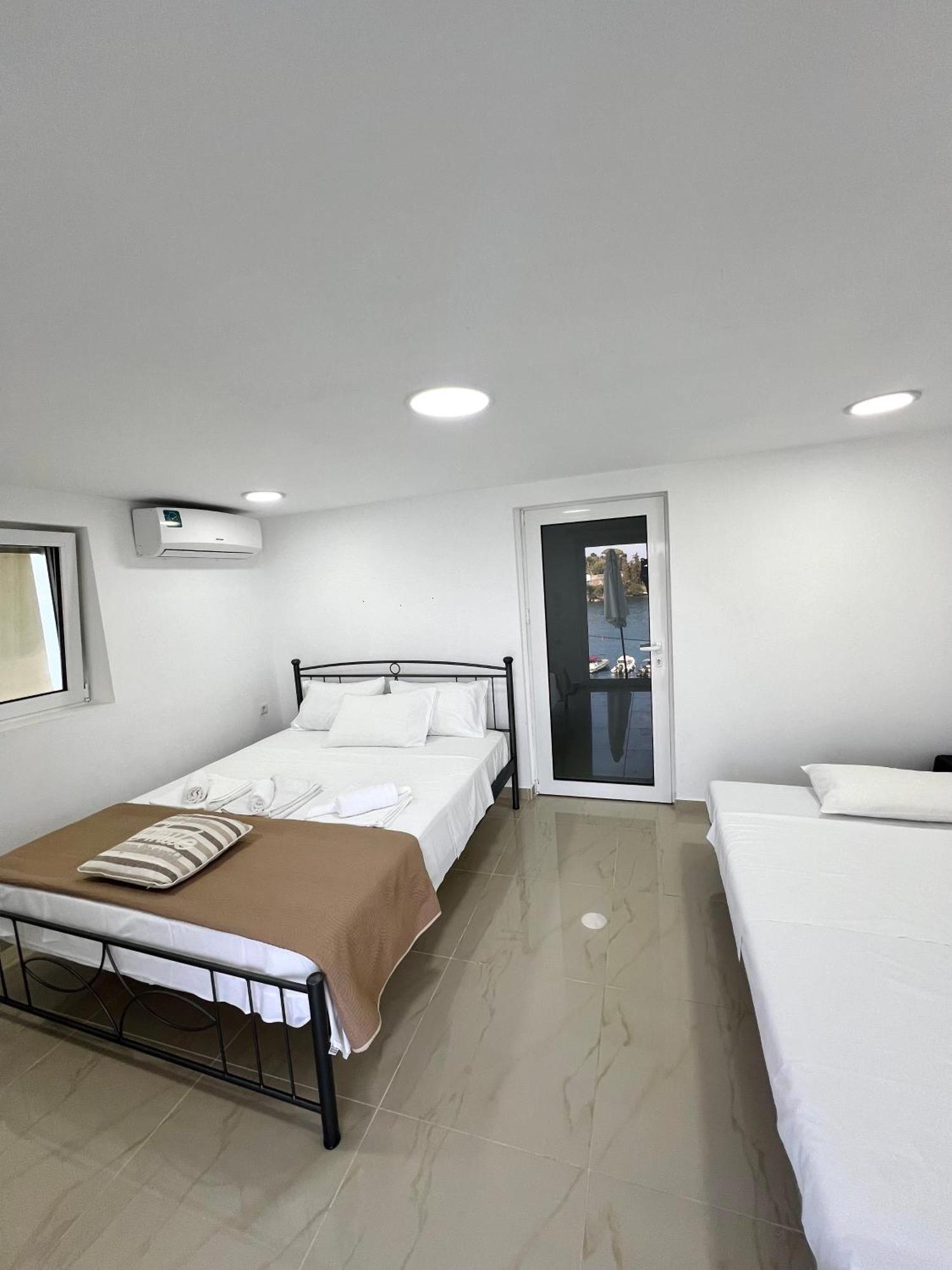 Aronis Spyros Panoramic Seaview Apartments Longos  Phòng bức ảnh