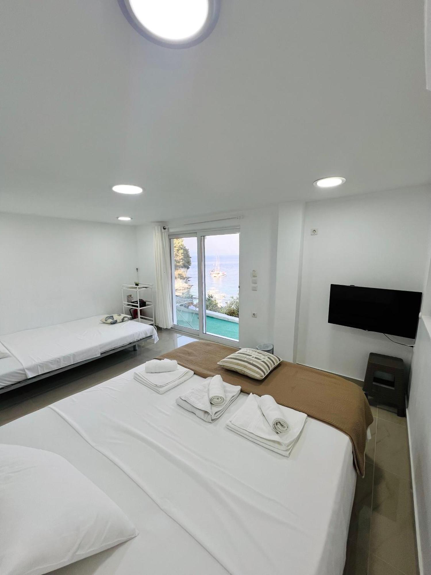 Aronis Spyros Panoramic Seaview Apartments Longos  Phòng bức ảnh